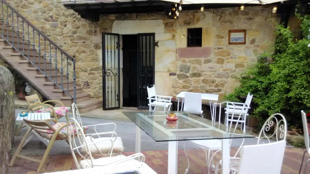 Posada La Casona De Ucieda Buitenkant foto